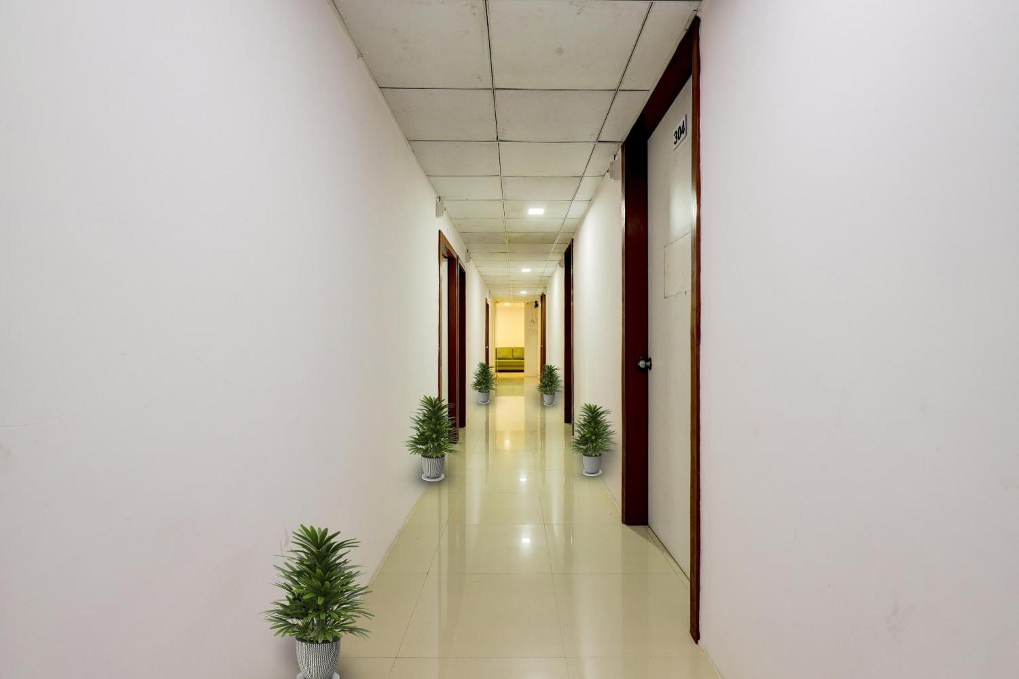 Hotel O Cozy Rooms 苏拉特 外观 照片