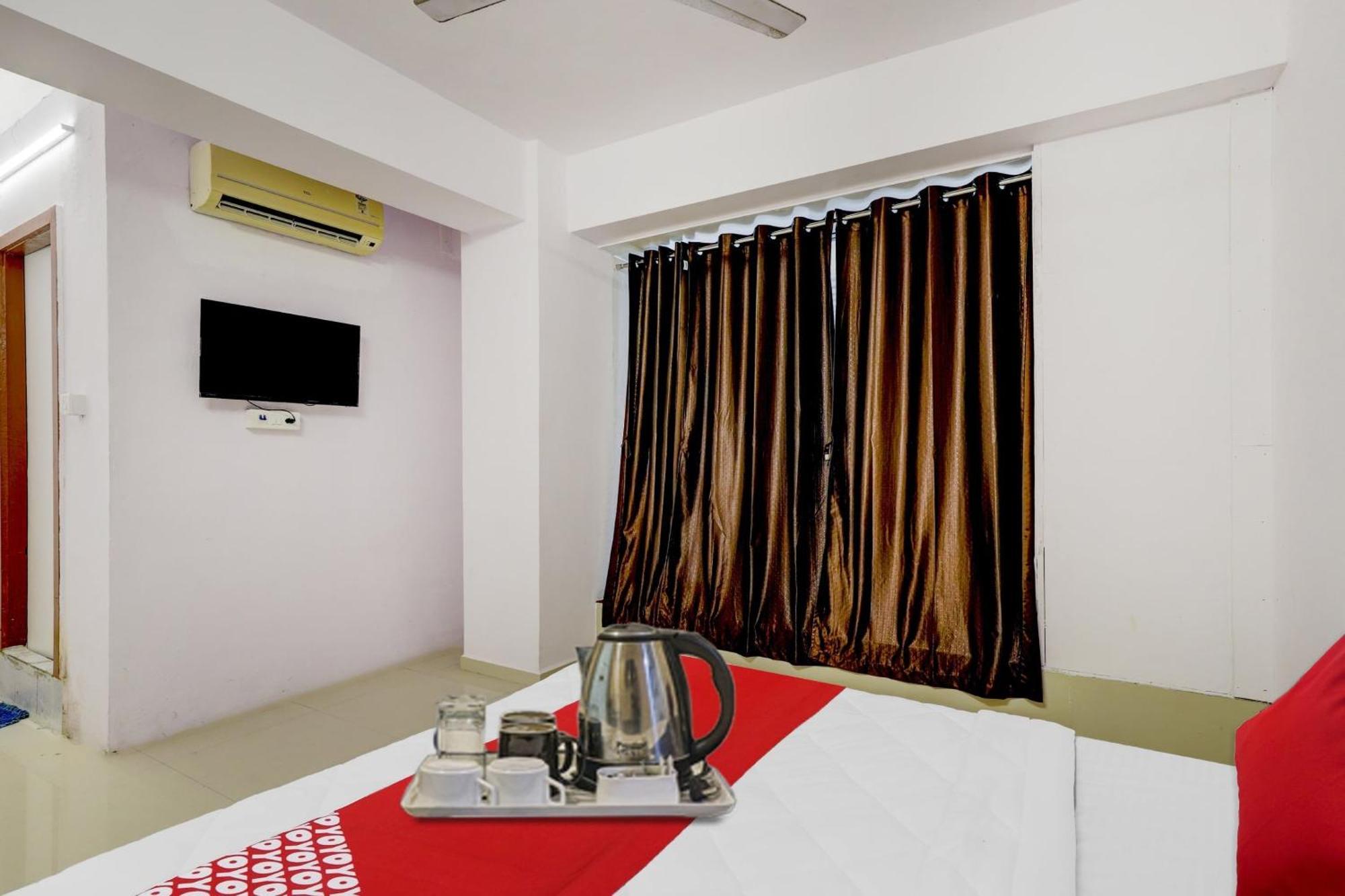 Hotel O Cozy Rooms 苏拉特 外观 照片